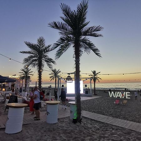 Your Holidays Waves Miedzyzdroje Bagian luar foto