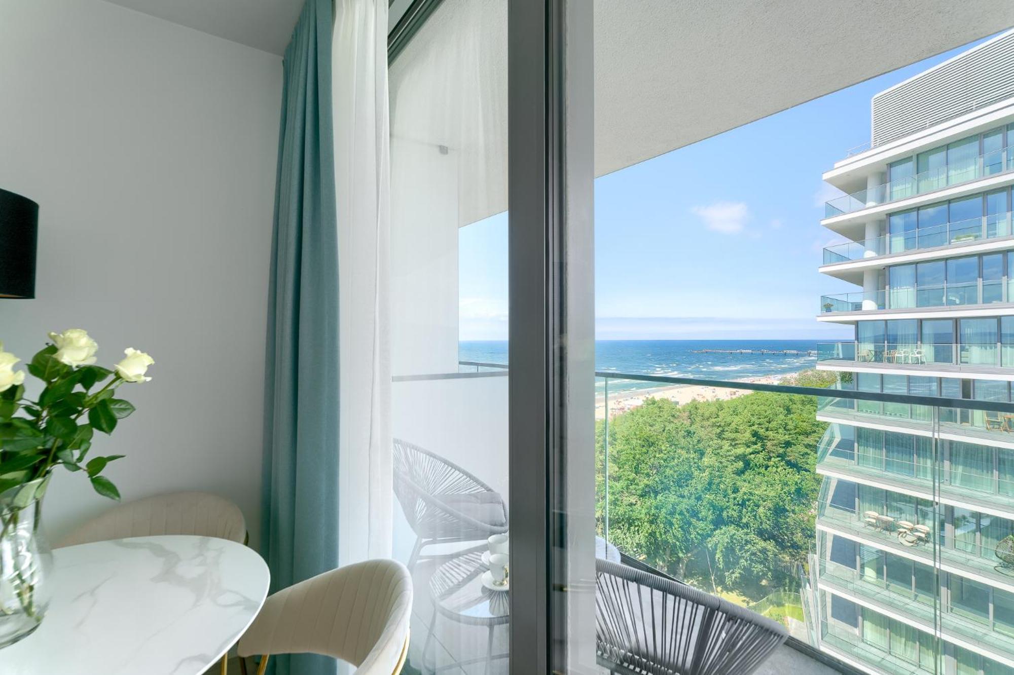 Your Holidays Waves Miedzyzdroje Bagian luar foto